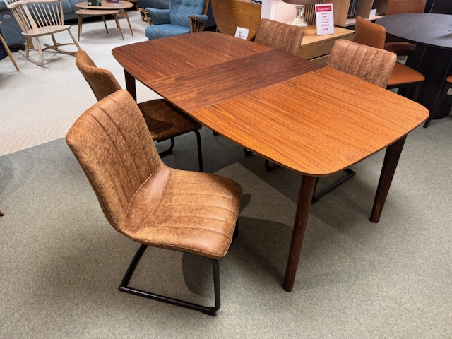 Dining Table with Extension Leaf & 4 Chairs